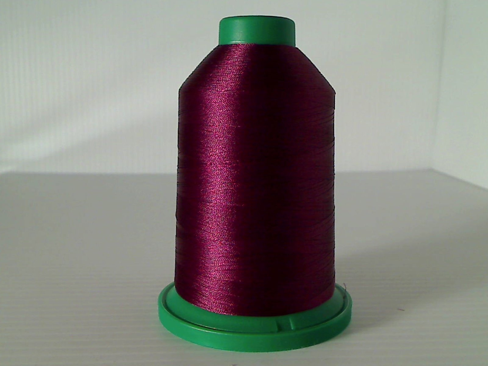 Isacord Embroidery Thread 1000M 40W POLY 2333