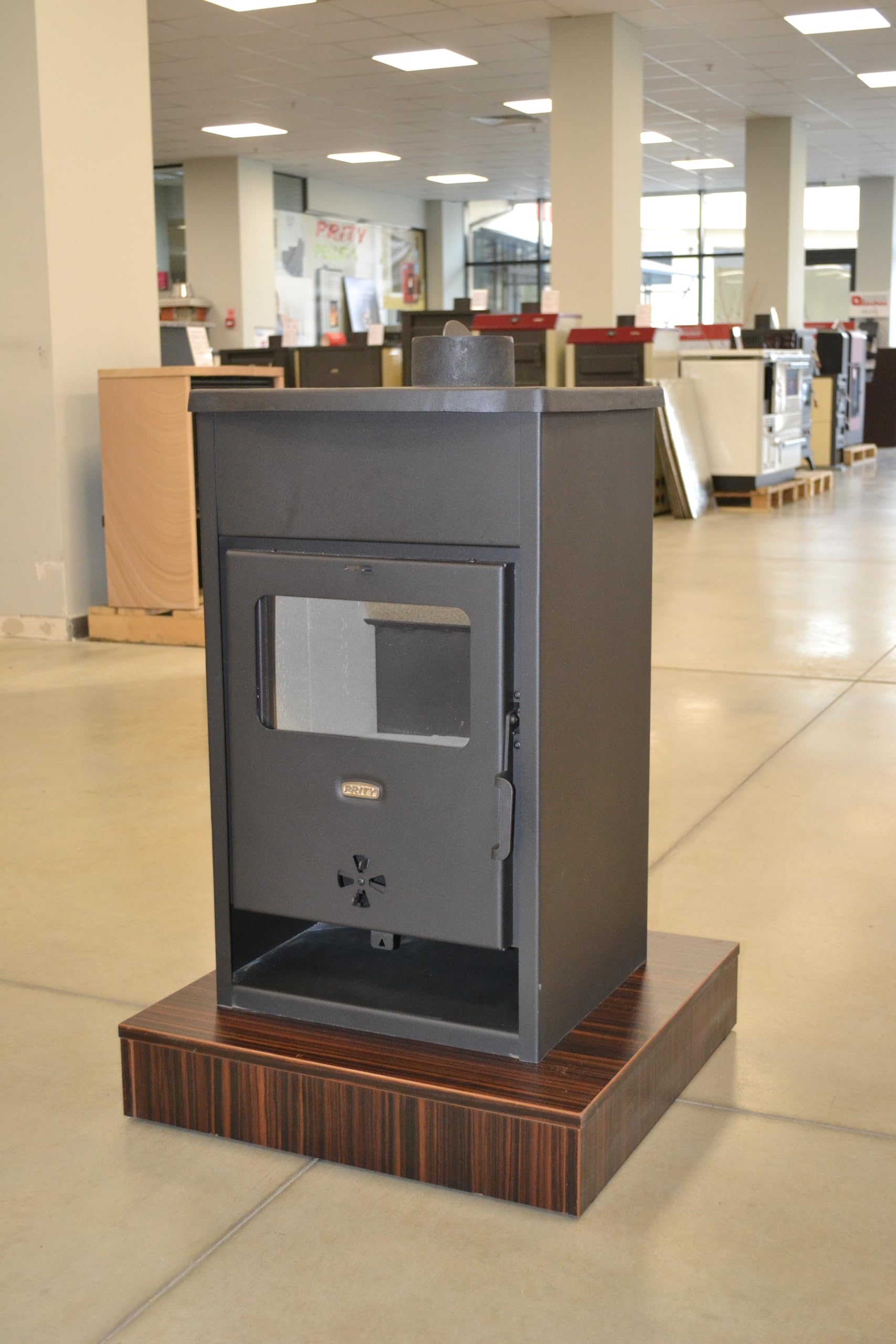 Stufa a legna con piano in ghisa Prity KCPD, 9,3 kW
