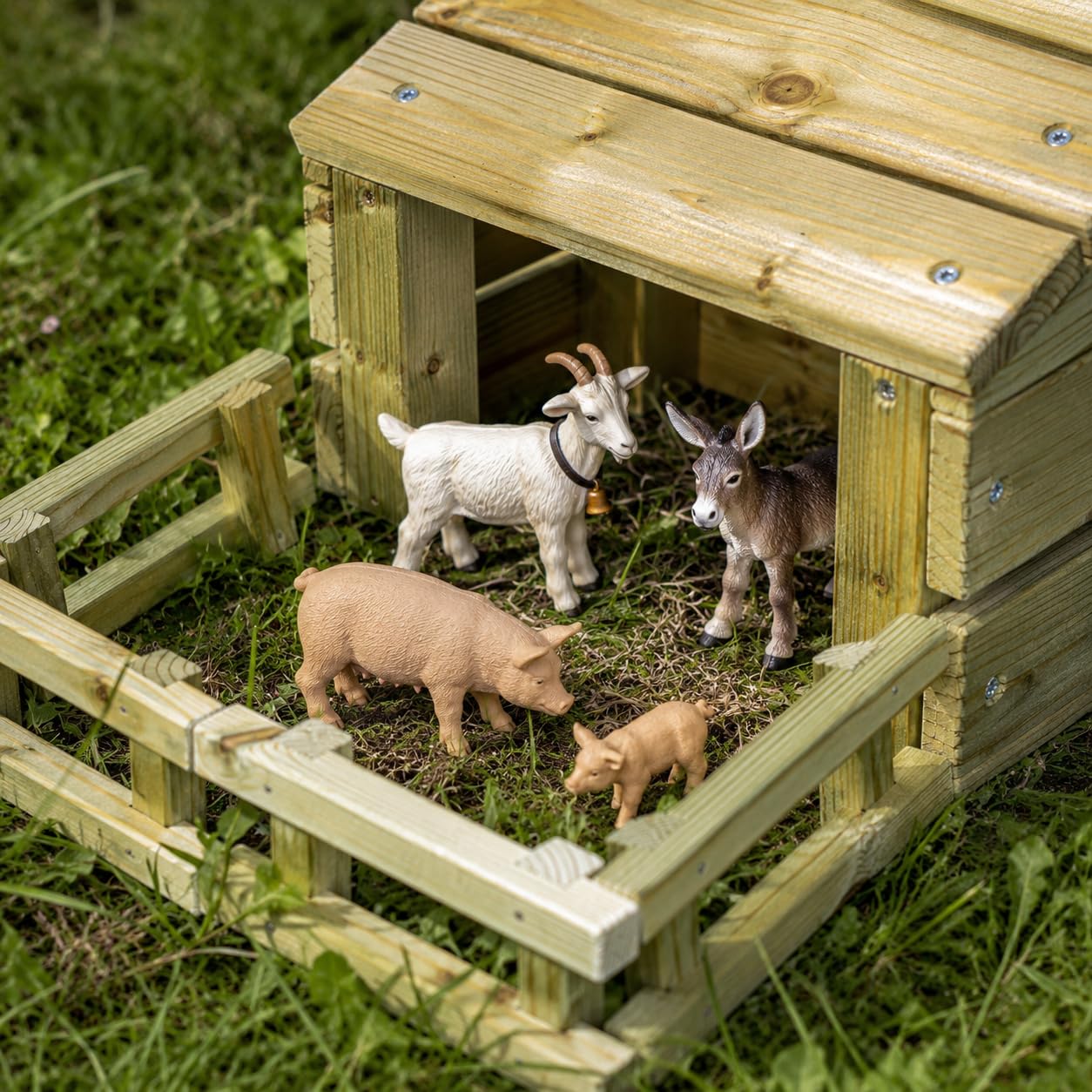 FunLab Fattoria in Legno FSC da Esterno con 12 Animali Dipinti a Mano | Set Fattoria Completo | Giochi Montessori, Fattoria Giocattolo con Recinti e Stalle, 3+ Anni