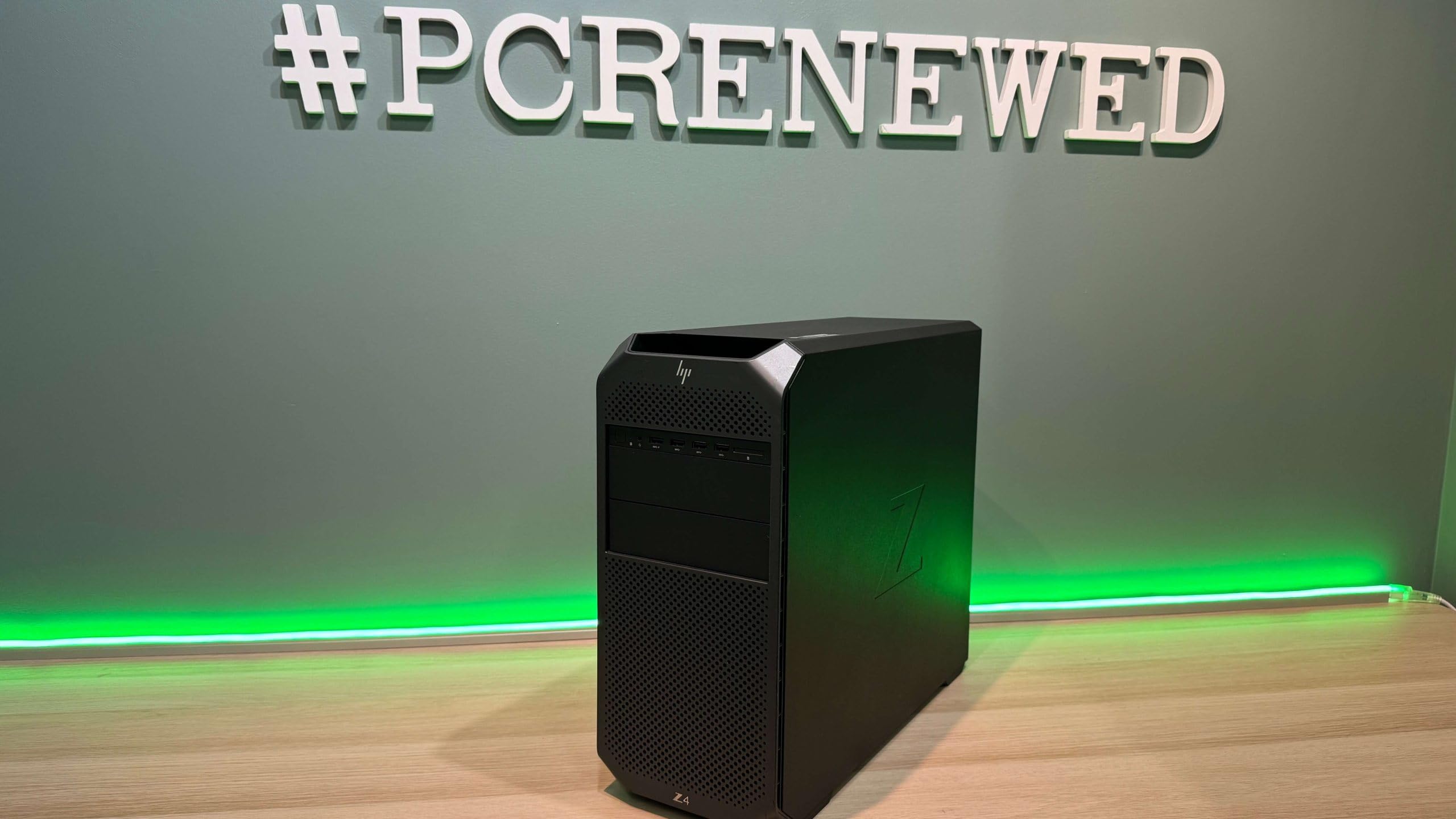 HP Workstation Z4 G4 | Intel Xeon W-2125 4Ghz | Ram 32Gb | SSD 512 GB + HDD 2 GB | Nvidia Quadro M200 | Windows 11 Pro (Ricondizionato) (1)