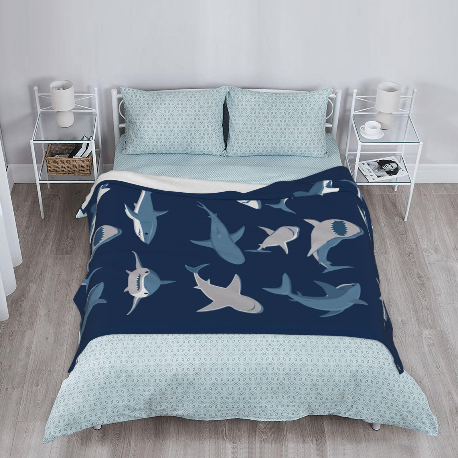 Soft Shark Print Blanket For Kids & Adults - Cozy Flannel Throw For Couch, Bed, Travel