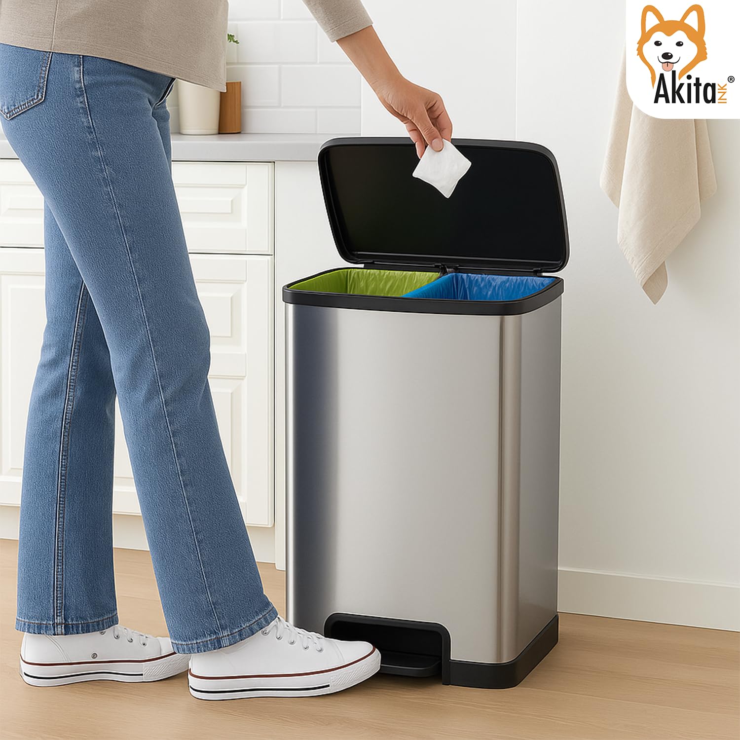 AKITAInk Pattumiera a Pedale BIG XXL 28,8x39x65,4 cm - Compatibile con 2 Sacchetti, Chiusura Soft Close, Raccolta Differenziata, Grigio Metallizzato, per Cucina e Ufficio, Facile Pulizia