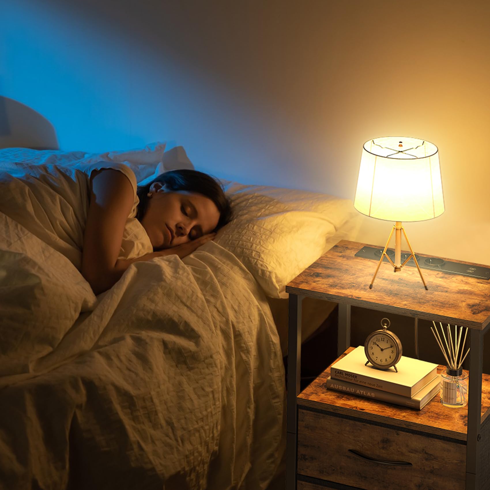 Yornoli Nachttisch mit LED & Ladefunktion, Beistelltisch mit Schublade, Nachttische mit 3 AC-Anschlüsse & 2 USB-Anschlüssen, Beistelltische fürs Wohnzimmer, Schlafzimmer, Vintage Braun