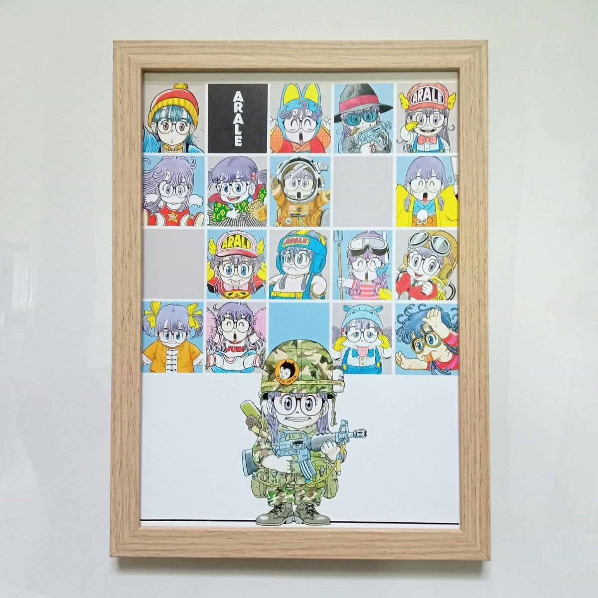 Amazon.co.jp: Dr.スランプ 扉絵 アラレちゃん イ ポスター 額