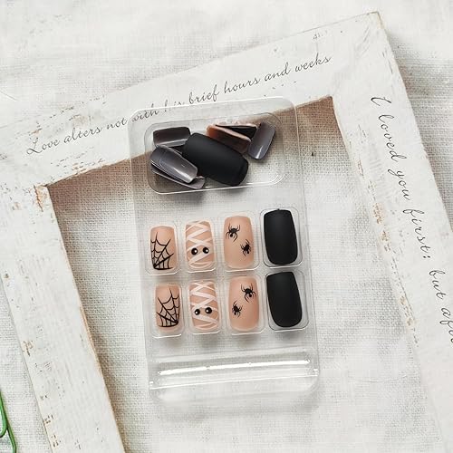 Miniatura 6 de Uñas postizas cortas a presión de Halloween, uñas postizas cuadradas con diseño de momia de telaraña, uñas adhesivas negras, uñas acrílicas mate,