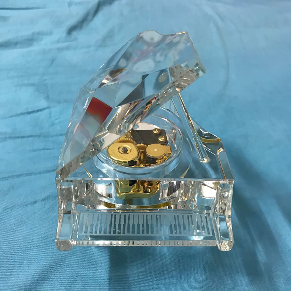 BinkeGG Transparente Spieldose K9 Kristall groß Klavier Uhrwerk Spieluhr mit Sankyo Musik Mechanismus (Option 60 Melodien) (Santa Claus is Coming to Town)