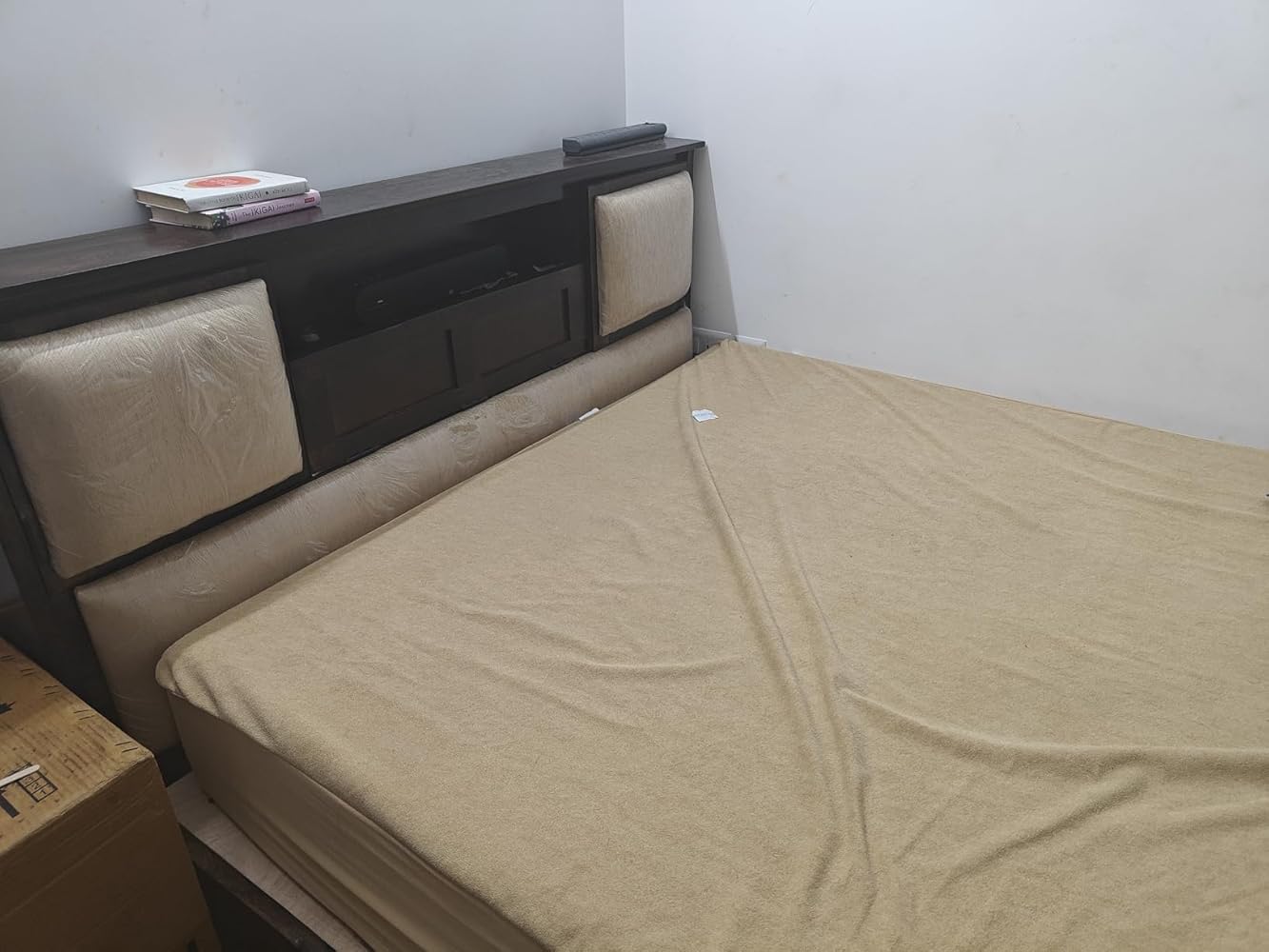 Maharaja Solid Sheesham Wood Bed with Hydraulic Box and Headboard Storage - 3 Years Warranty