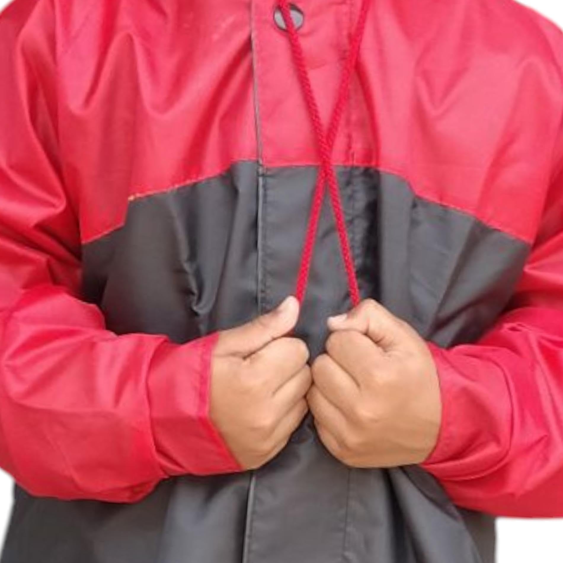 D8211K Boy's & Girl's Lightweight Waterproof Raincoat/Rainsuit with Hood, Pockets & Carry Bag (6-7 Years, Red & Black, S) 3
