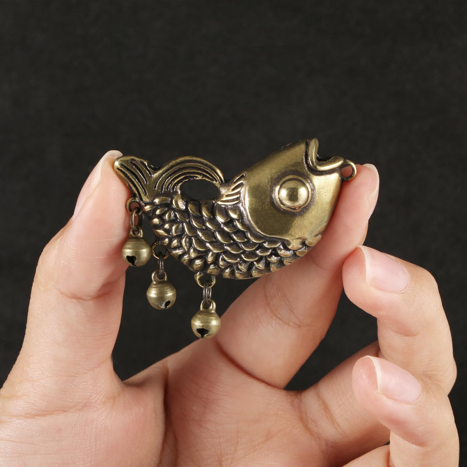 NBKLSWSUI Handmade Bronze Keychain Sculpture Figurine Sculture For Living Room Home Office Desk Bedroom Unique New Homeowners Feng Shui Sculptural