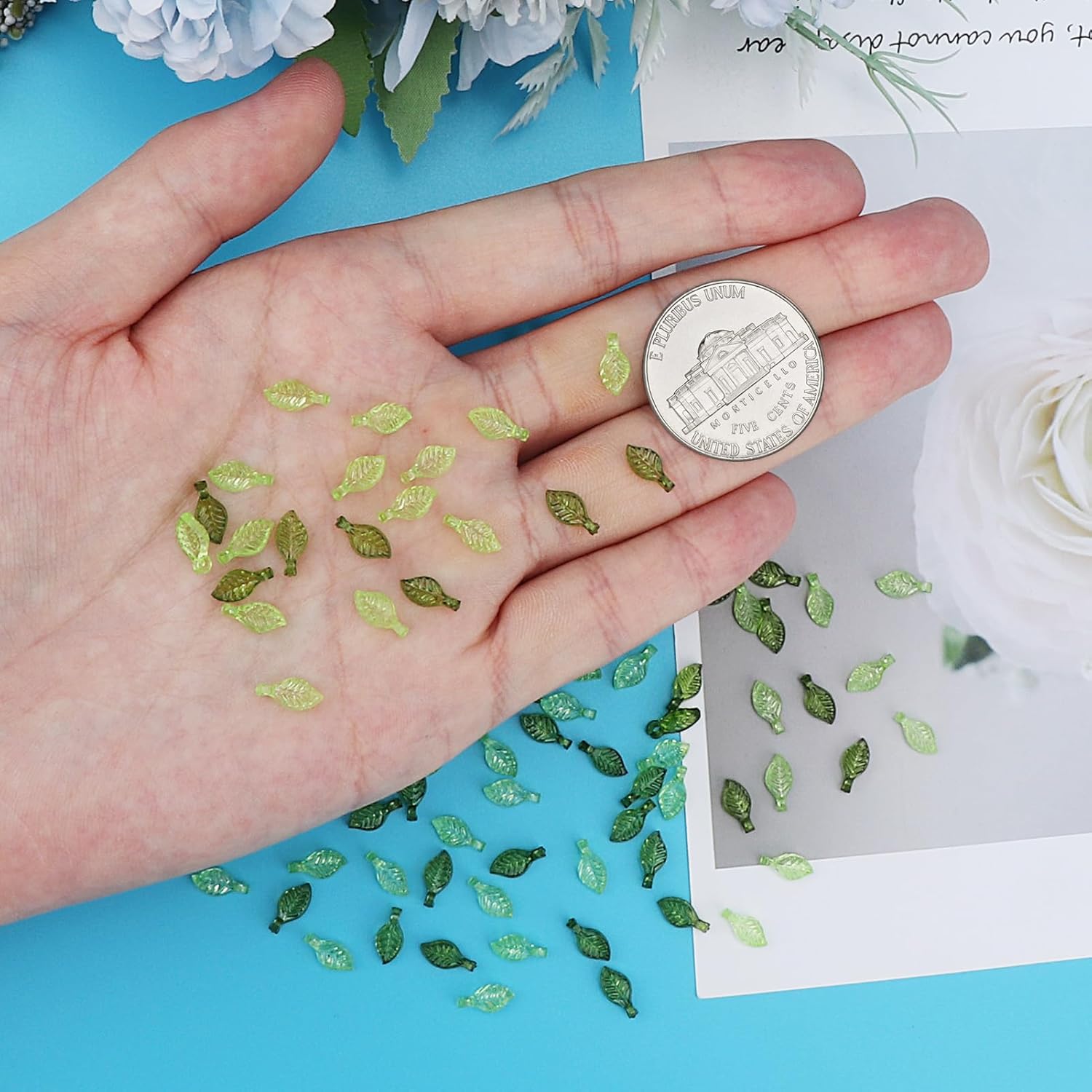 800Pcs Green Leaf Beads Transparent Leaf Charms Cute Glass Beads for Jewelry Making Acrylic Plant Tree Leaves Charms Bulk Pendants for DIY Crafts Bracelets Necklaces Keychains Wind Chimes - Image 7