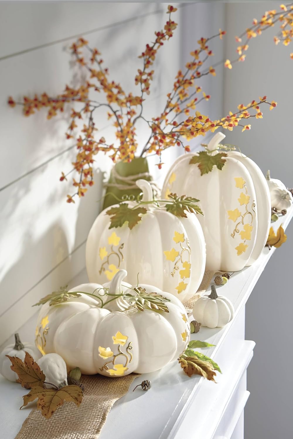 Lenox Lighted Pumpkin Small Centerpiece, 5.5-Inch Lighted, White, Halloween Table Decoration, Halloween Decor Indoor, Pumpkin Decoration, Home Fall Decor (White, 1 Piece) 3 AAA Batteries Not Included