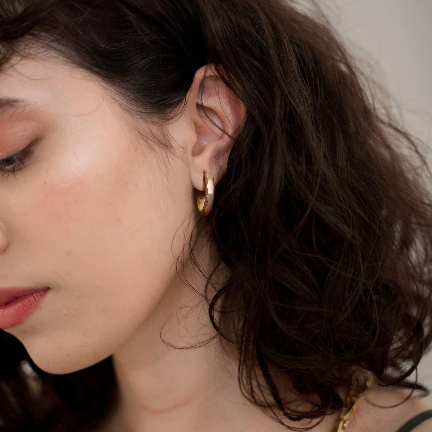 14K Gold Earrings 14K Gold Huggie Earrings For Womens Earring Small Hoop Earring For Women 20MM 2.7G - Image 2