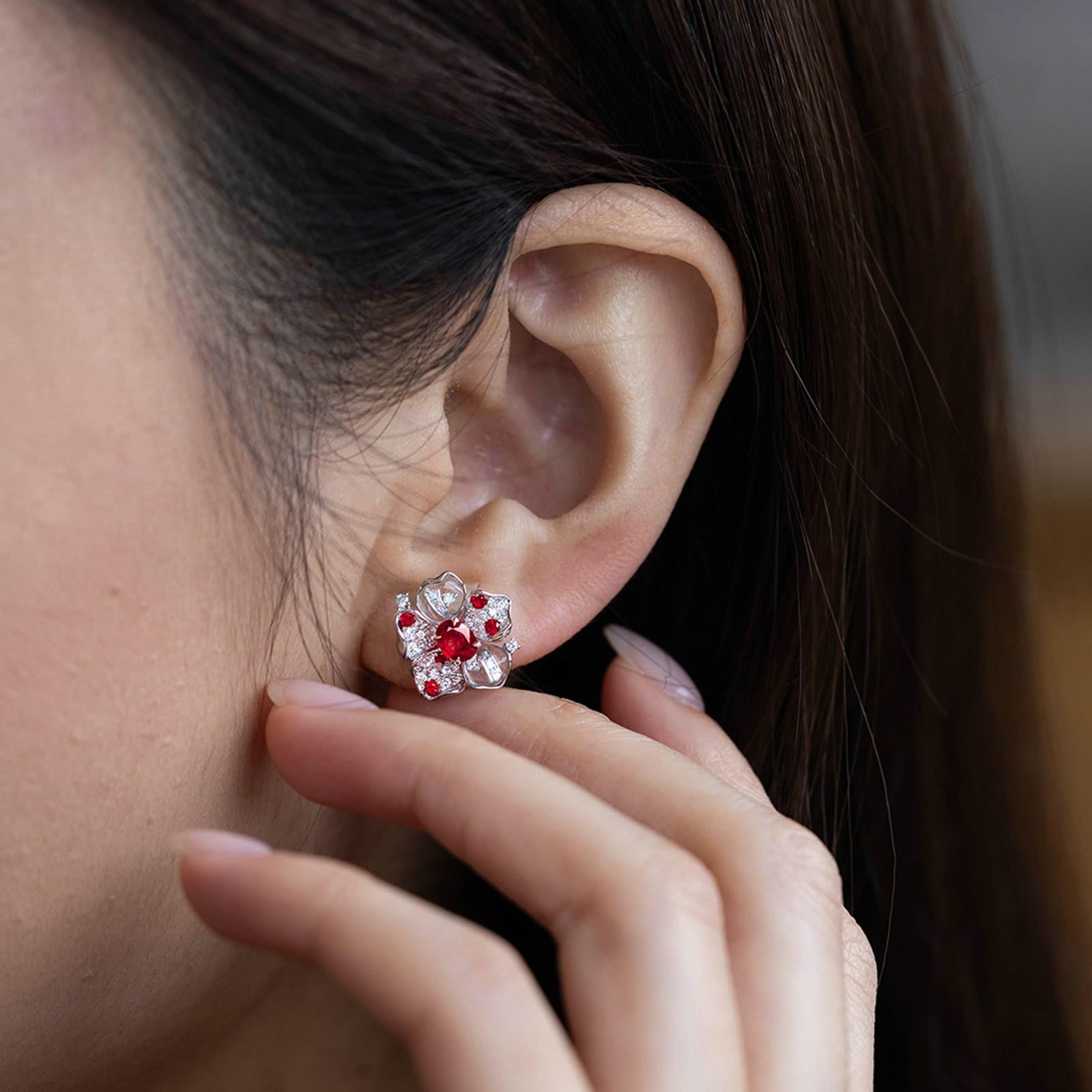 KnSam Pendientes de oro blanco de 9 K/14 K/18 K, joyas auténticas, 0,75 quilates, rubí, pendientes de Navidad con flores ovaladas rojas, joyas para mujer con moissanite Au750/585/375 oro