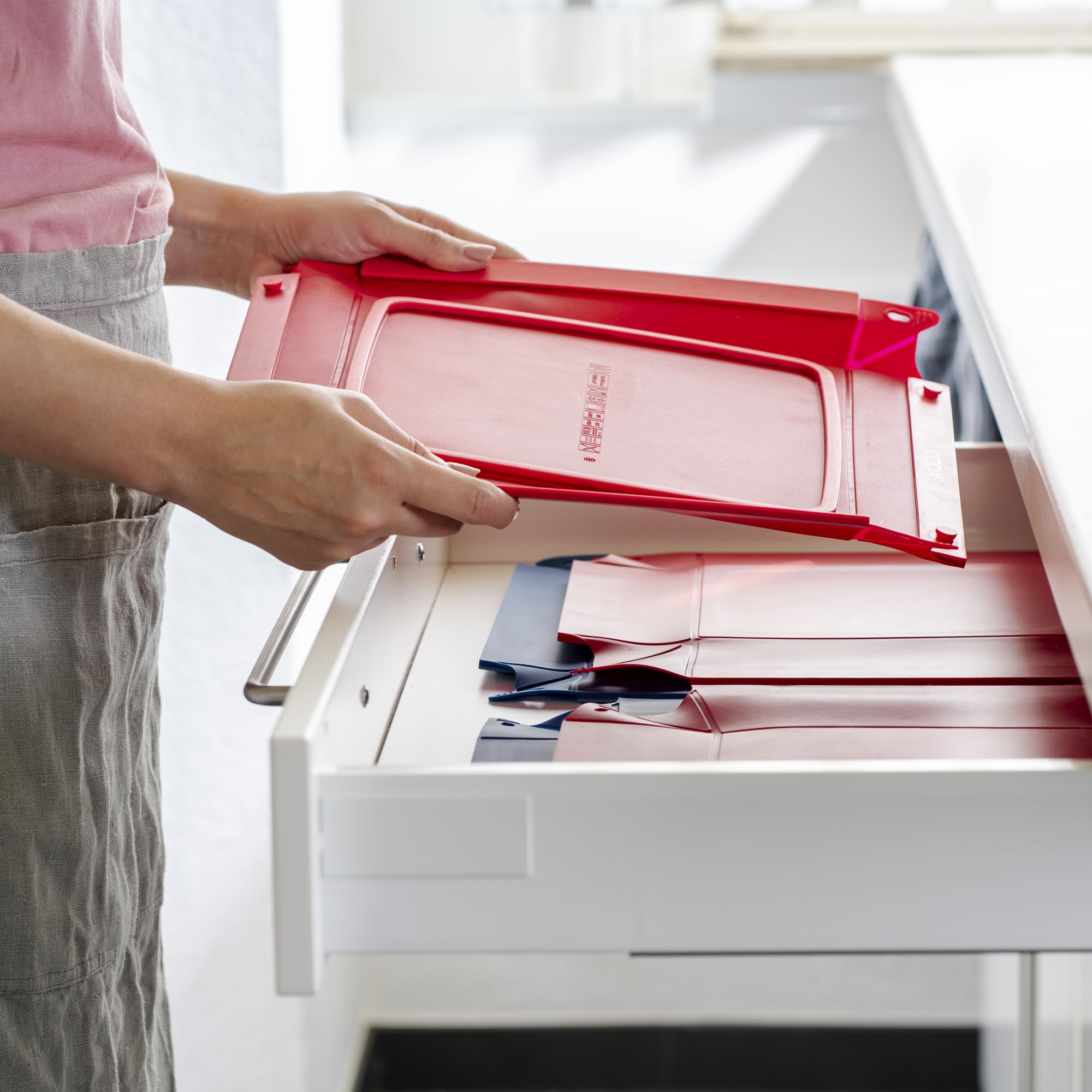 coox WUNDERFORM Frame MQ - die faltbare Kastenform mit Metallverstärkung - Backen & Servieren in Einem I Antihaft-Silikon I Spülmaschinenfest I Kein Stürzen I BPA-frei Rot