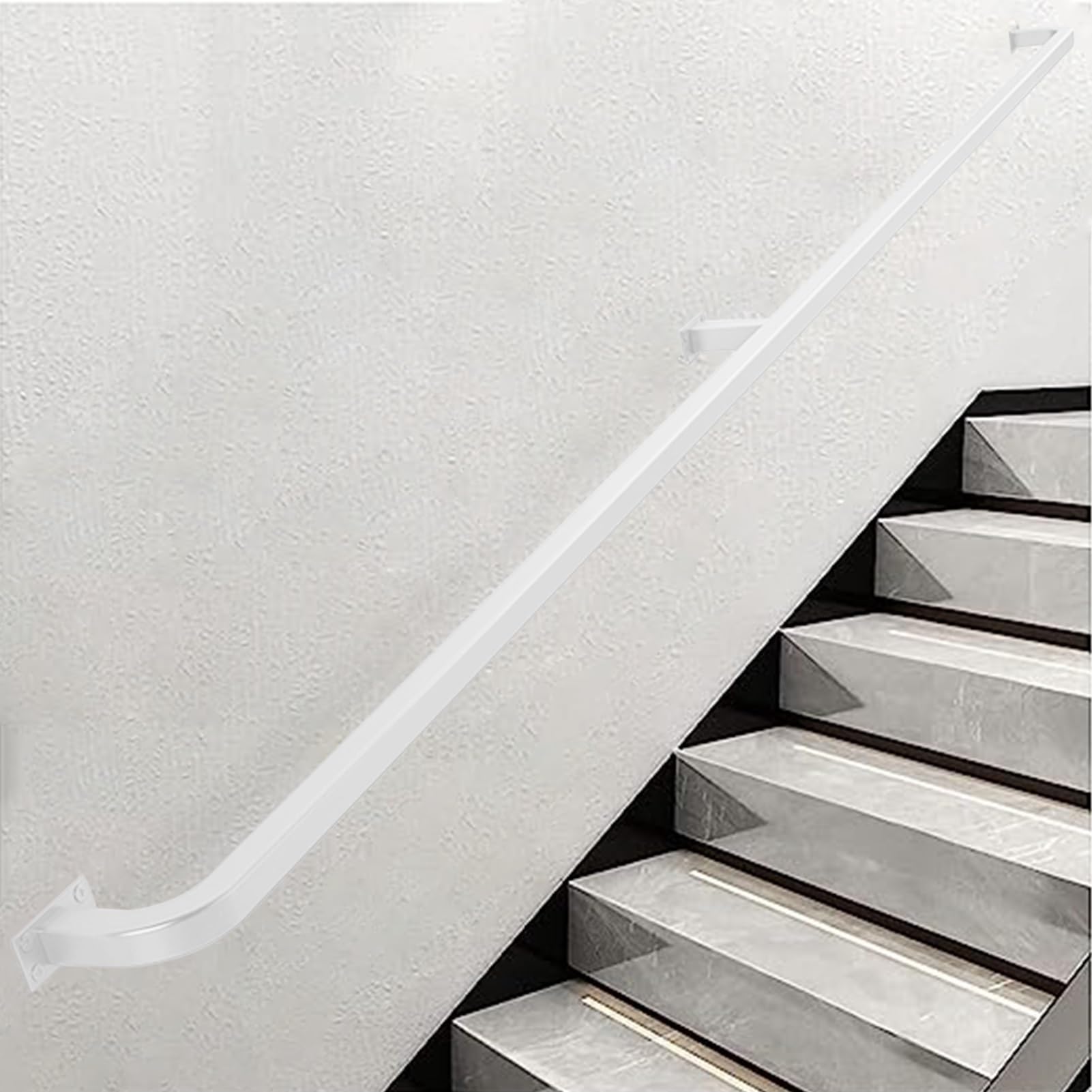 Rambarde d'escalier design moderne en tubes métalliques durables