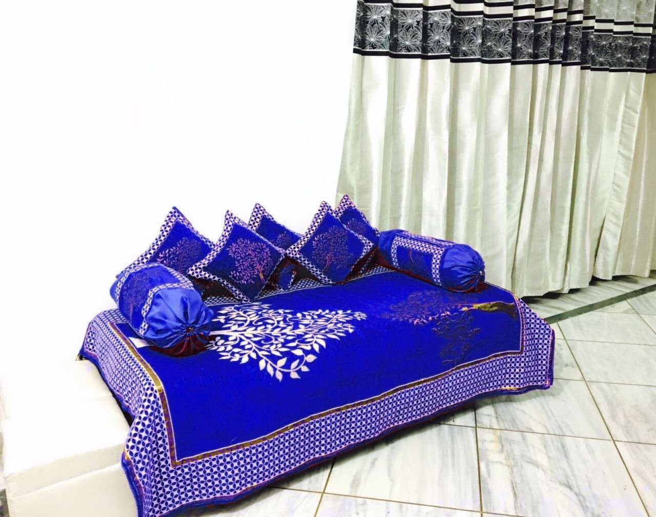 Being Handloom Premium Chenille Diwan Set (1 Single Bedsheet, 2 Bolster Covers, 5 Cushion Covers
