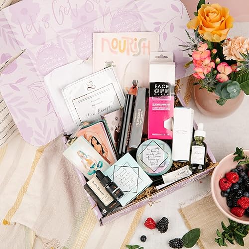 Miniatura 3 de Therabox Nourish - Caja de cuidado personal  Set de regalo de relajación para mujeres con 8 elementos esenciales para mejorar el bienestar y la