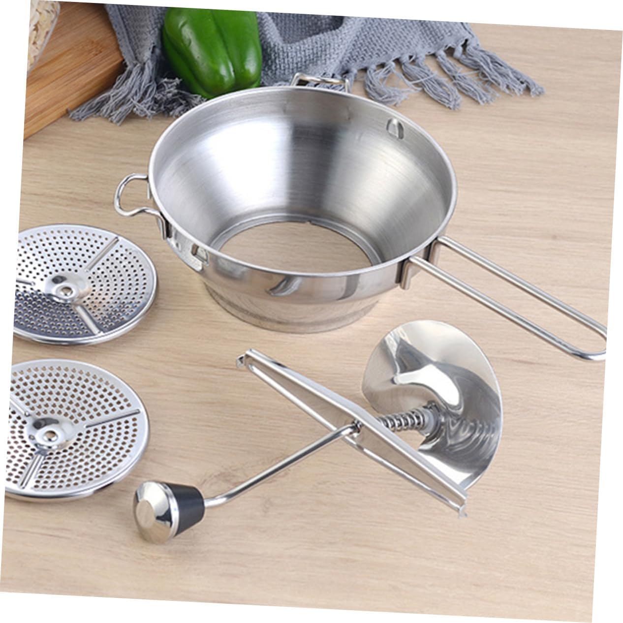 Cabilock Quality Material Easy to Clean Manual Food Mud Grinder Ideal for Jam Garlic