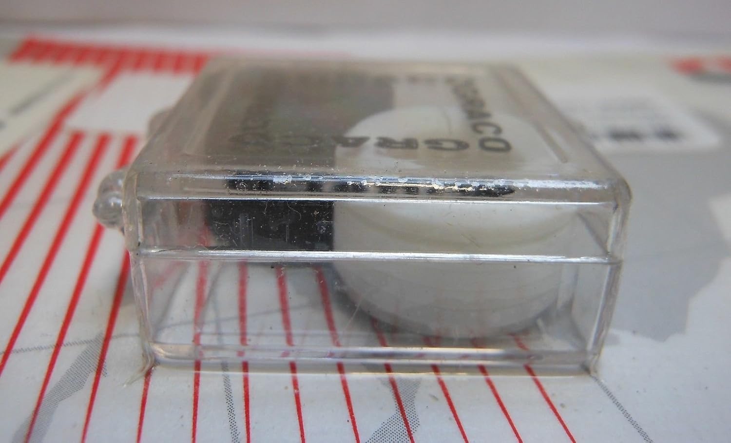 Detaljeret view of components inside Graco 207-308 Repair Kit