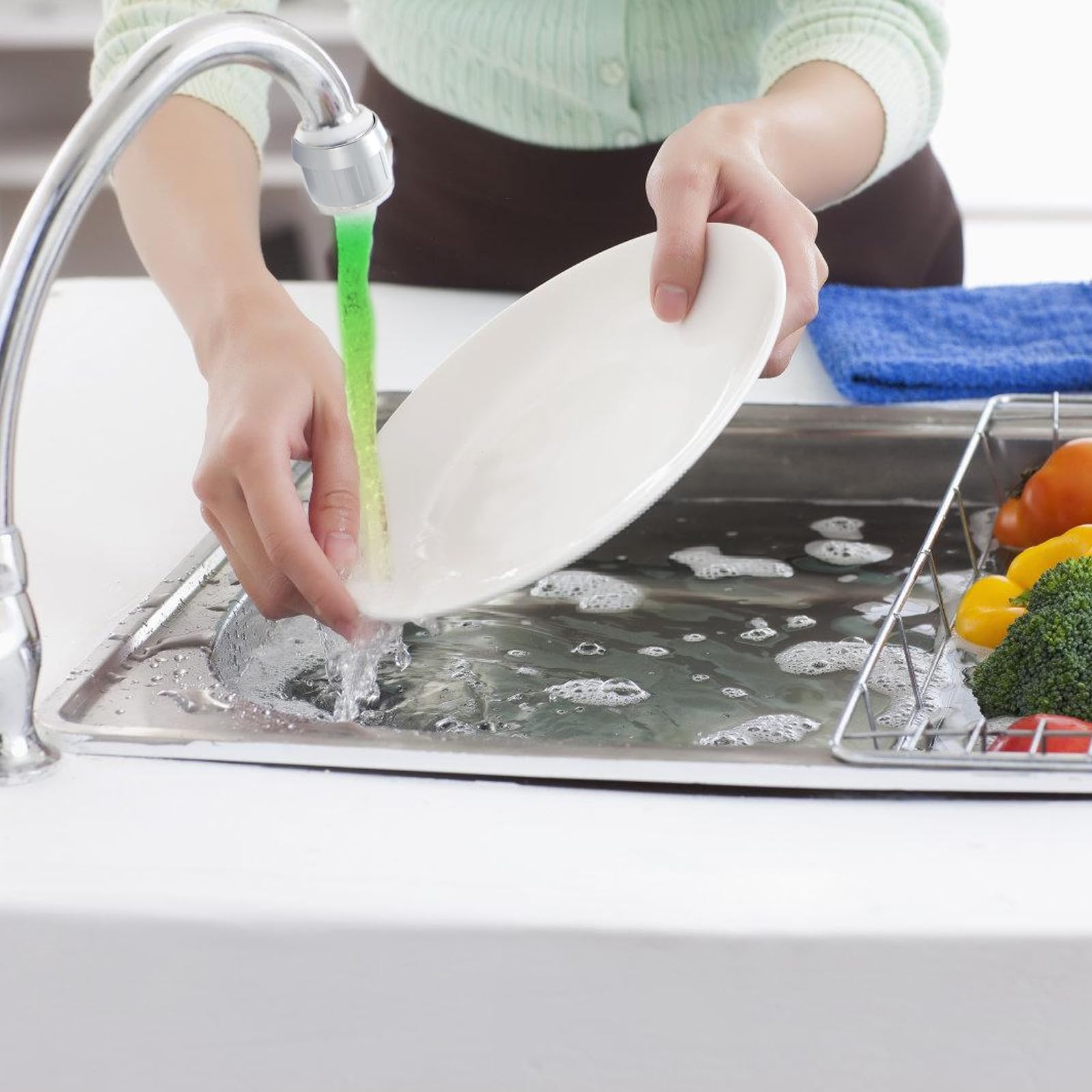 Rubinetto LED colorato 4 pezzi 3 colori sensibile alla temperatura per bagni e cucina
