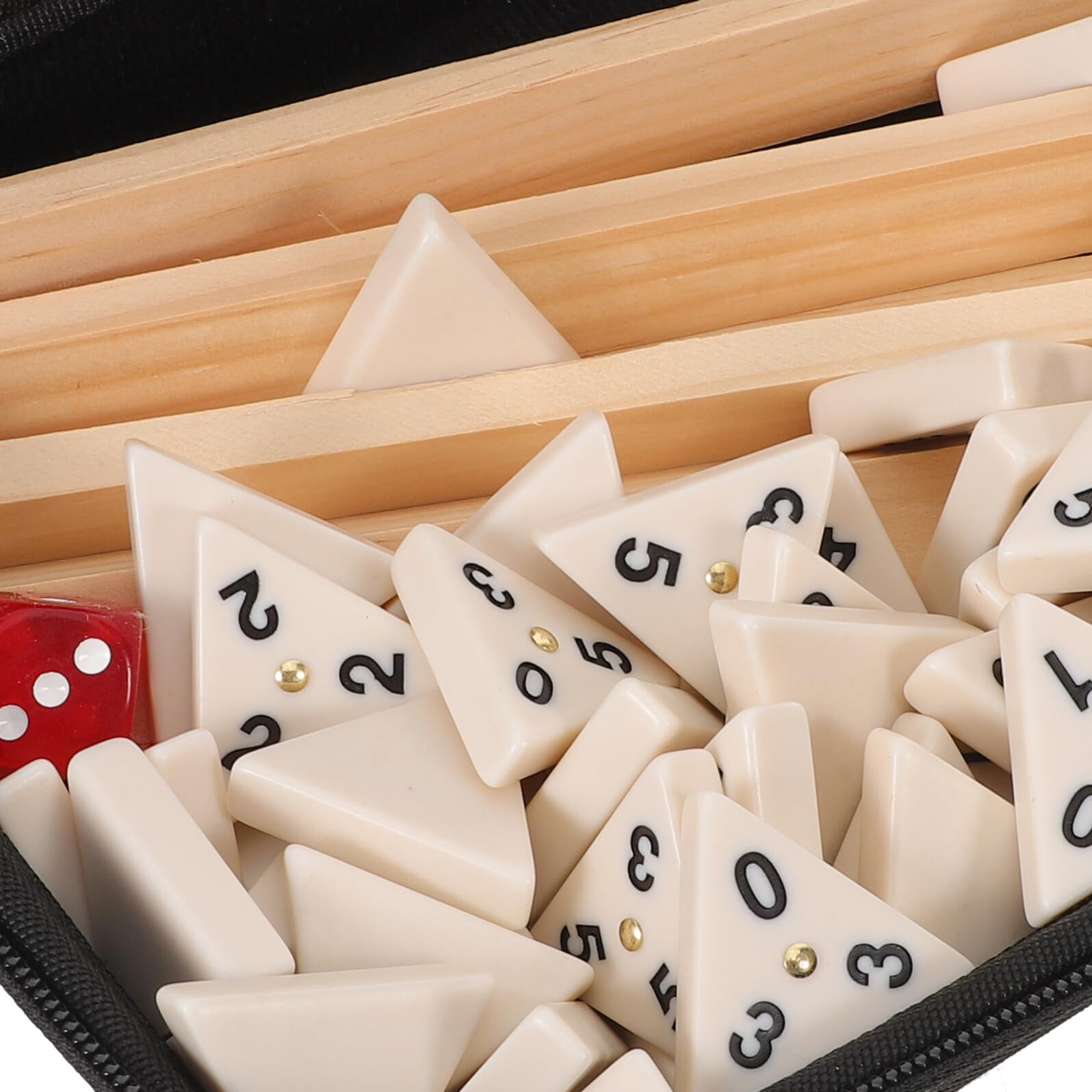 GARVALON Set Domino Triangolare in Legno con Porta Tessere, 56 Pezzi 35X35X8Mm, Gioco da Tavolo Strategico per Famiglie e Viaggi, Gioco Domino per Adulti e