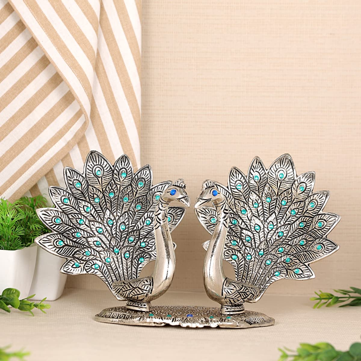NM Aluminium Kissing Pair of Peacock 6" Height Silver Color 1 Piece