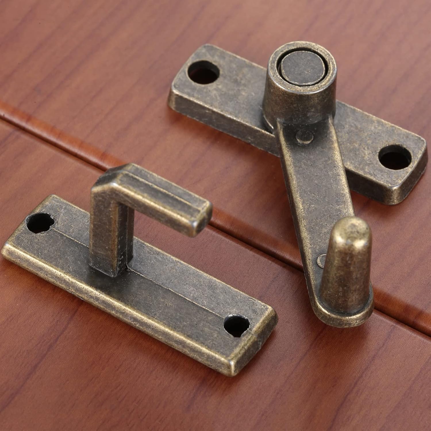Zinc Alloy Door Lock,Stainless Steel Latch Lock，Slide Latch,Gate Bolt Lock,Bolt Sliding Door Lock, 1 PC Sliding Window Door Lock Handle Metal Door Latch Home Safety Chain Bronze Guard Latch Bolt with