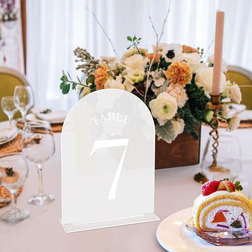 Miniatura 11 de JOYIT Números de mesa de boda de arco del 1 al 30 con soportes: letreros acrílicos impresos de doble cara de 5 x 7 pulgadas con fondo negro y texto
