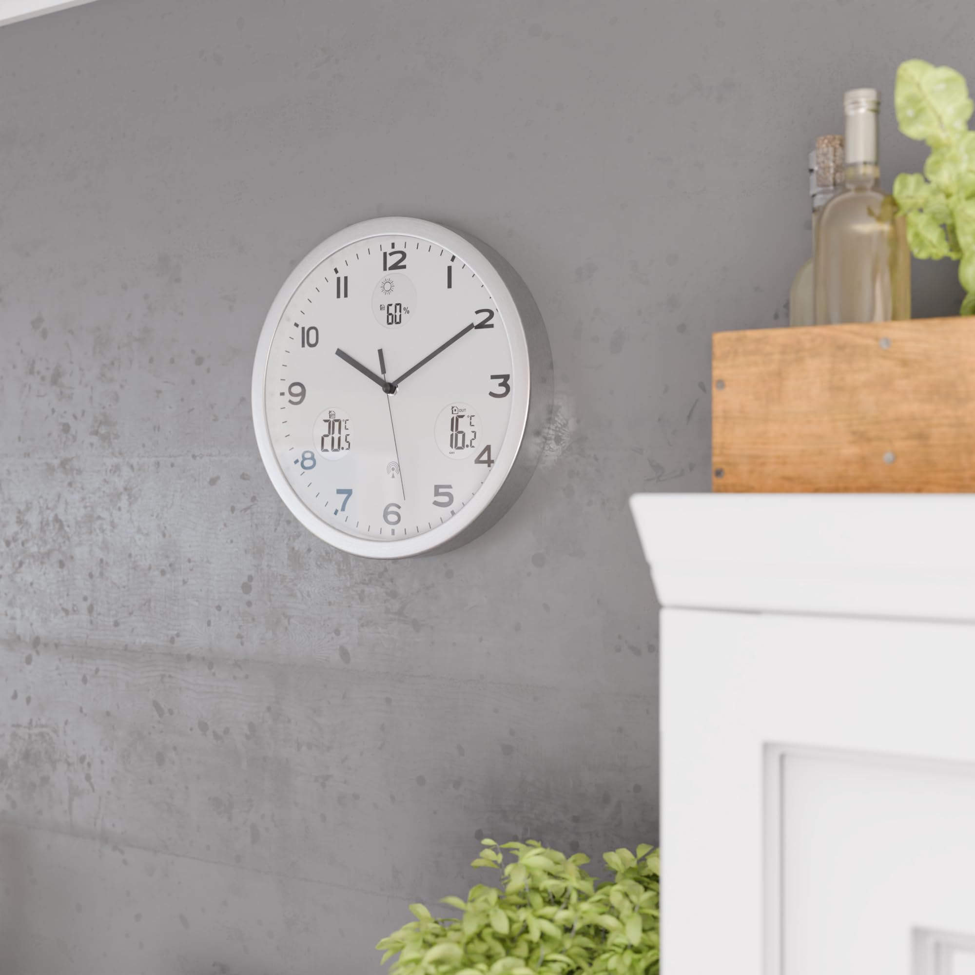 Mebus Reloj de Pared inalámbrico, Esfera Blanca, indicador de Temperatura Interior y Exterior, con transmisor Exterior, Humedad del Aire, Modelo 13150