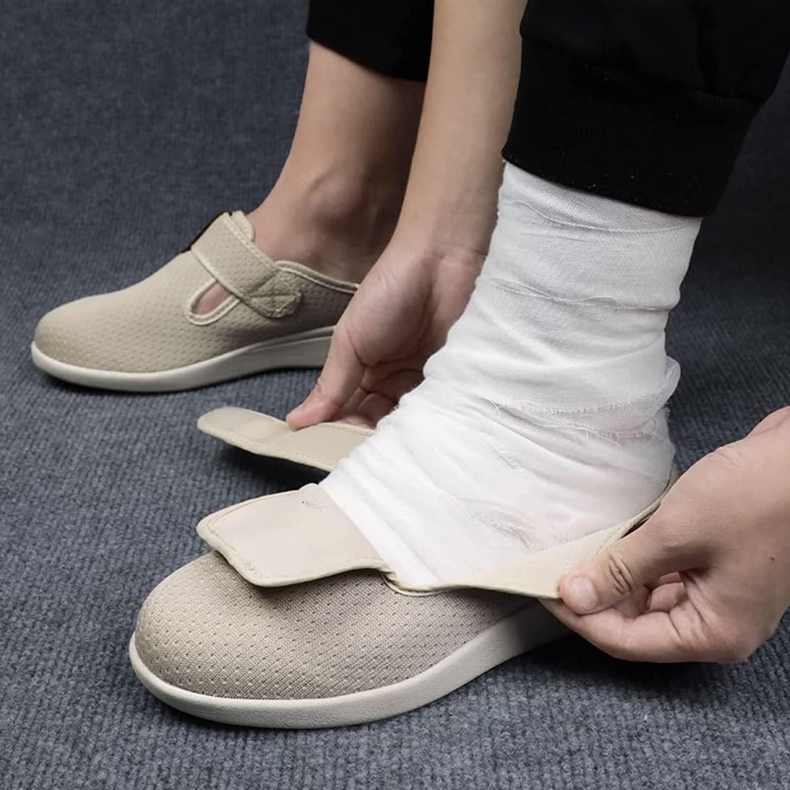 sPeesy Zapatillas Diabéticas Zapato Ortopédico Ajustable Zapatillas Cómodas Antideslizante Pie Ancho Zapato para Persona Mayor, Pies Hinchados Artritis Edema, beige, 39 EU