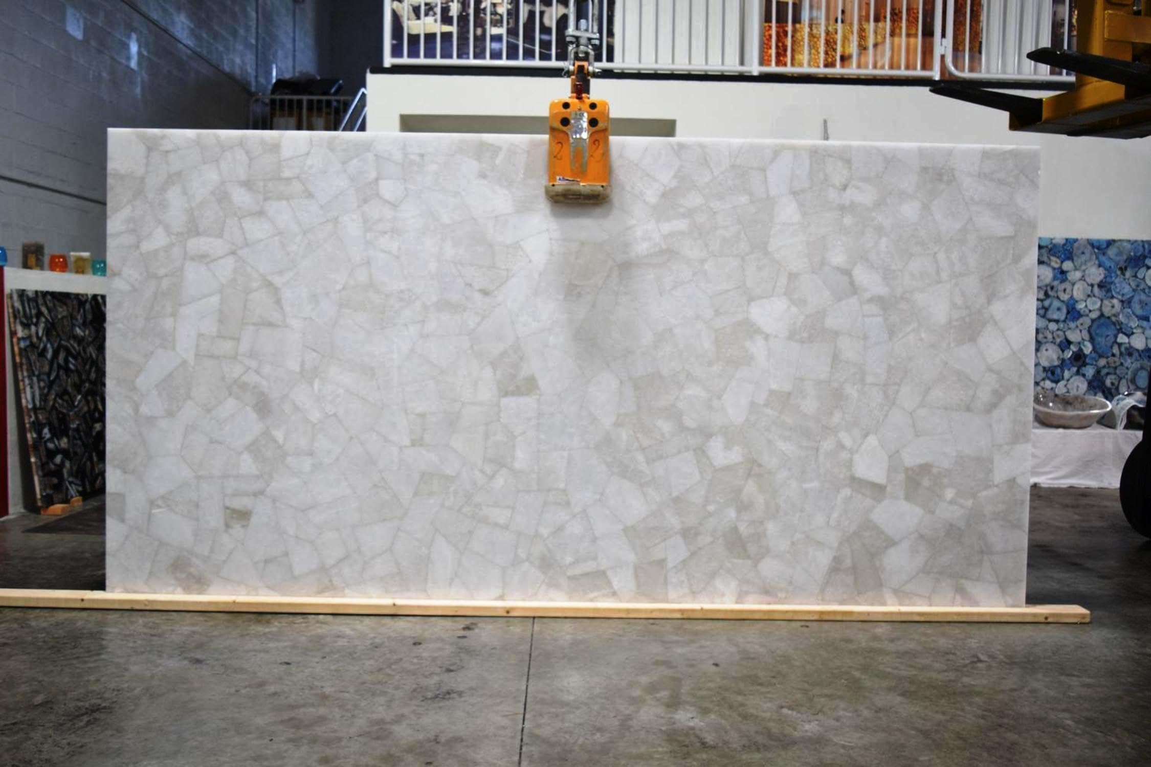 Table d'angle en marbre de quartz blanc compacte pour petits salons