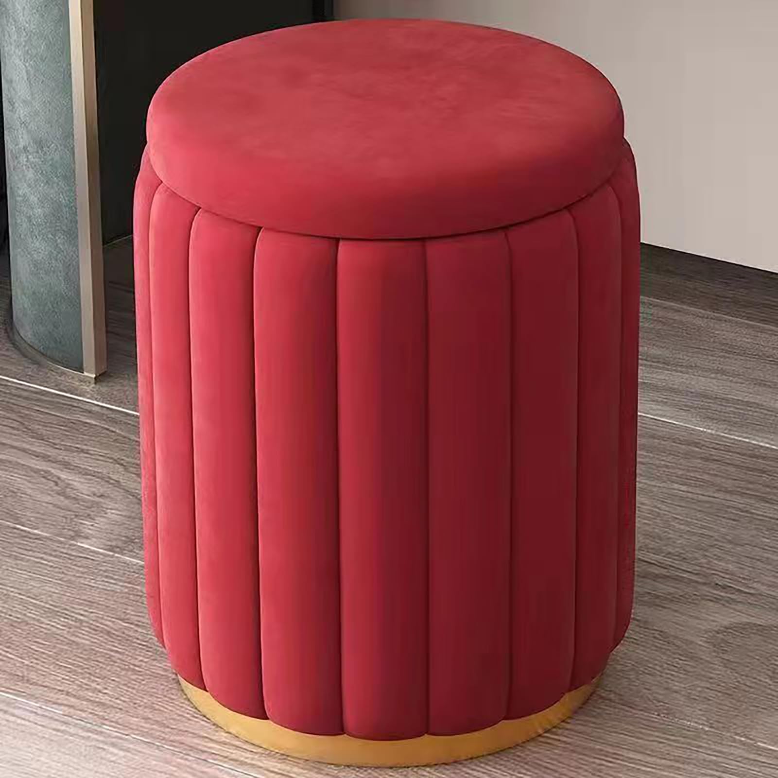 Tabouret de coiffeuse en velours pour créer un coin maquillage cosy