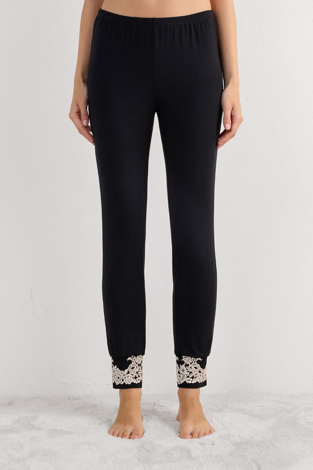Intimissimi Woman's Pretty Flowers Full Length Cuffed Modal Pants