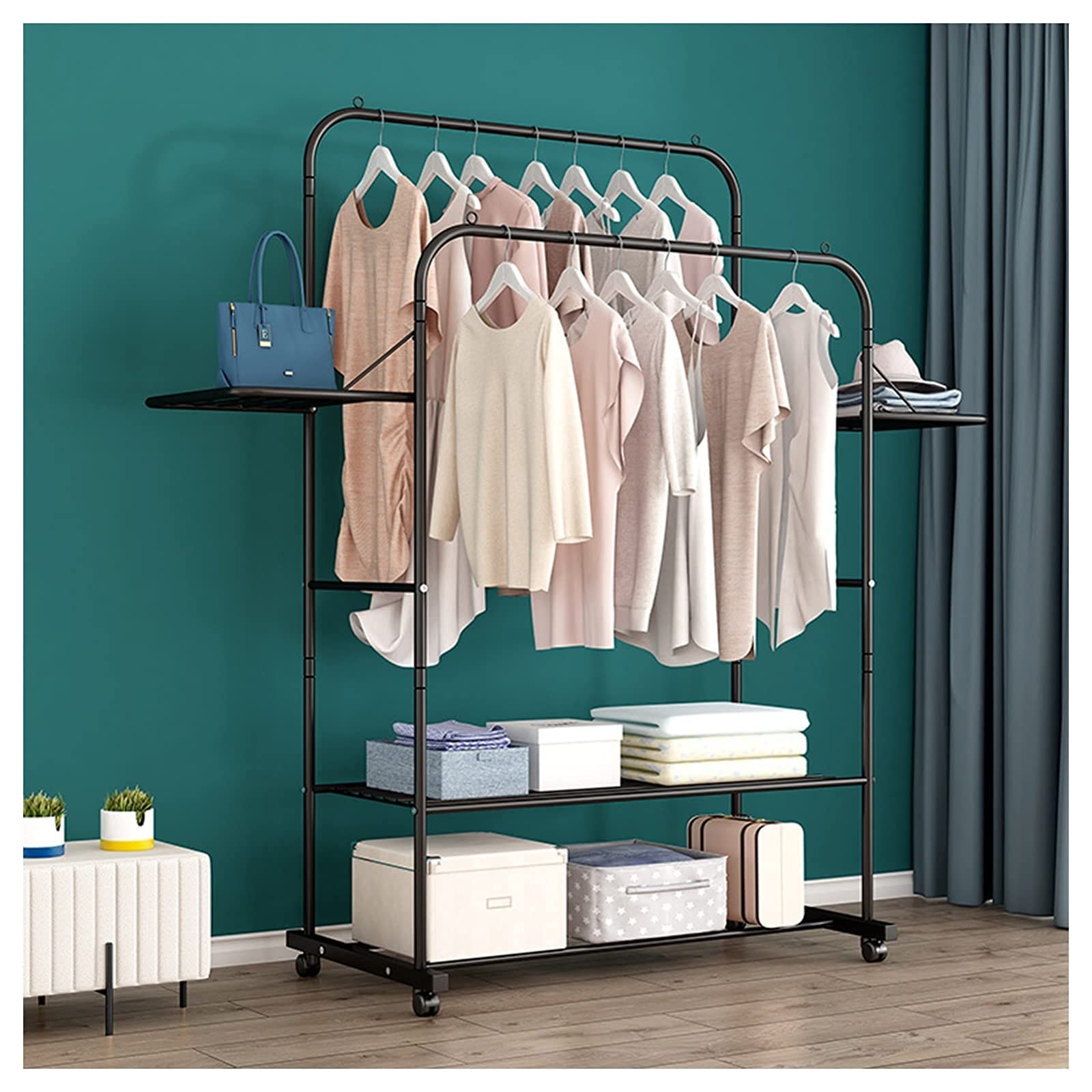 Porte-manteau en métal sur pied doré chic pour sublimer votre entrée ou chambre
