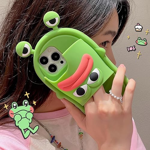 Miniatura 2 de Yatchen Fundas Kawaii para iPhone 13, bonitas fundas de teléfono con diseño de dibujos animados verdes con boca de salchicha, rana, chanclas, funda
