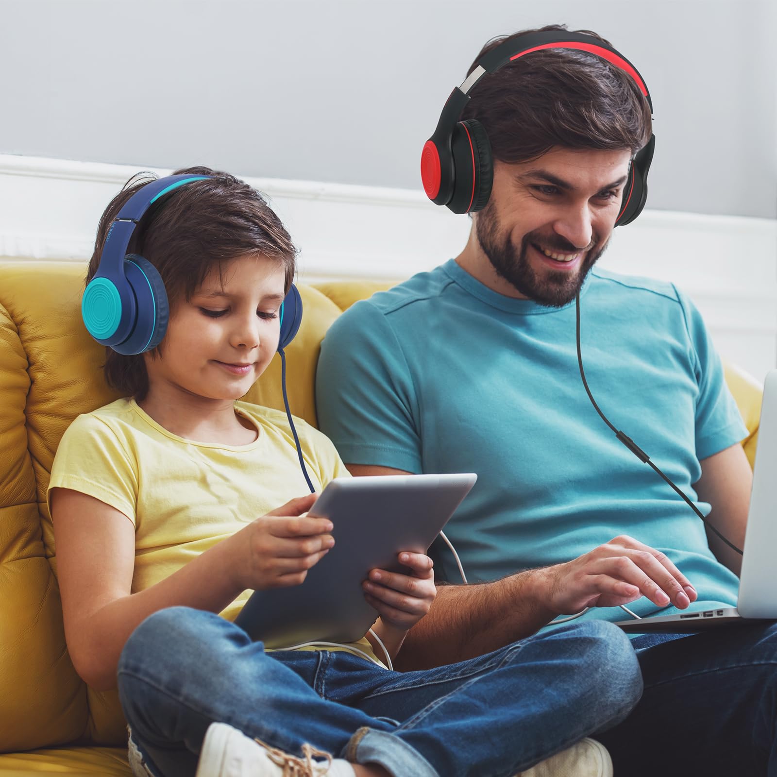 JOMILIN Cuffie sovrauricolari A8 con microfono, leggere, pieghevoli, stereo bassi, con cavo anti-groviglio da 1,5 m, cuffie cablate portatili per smartphone, tablet, computer, MP3/4 (blu)