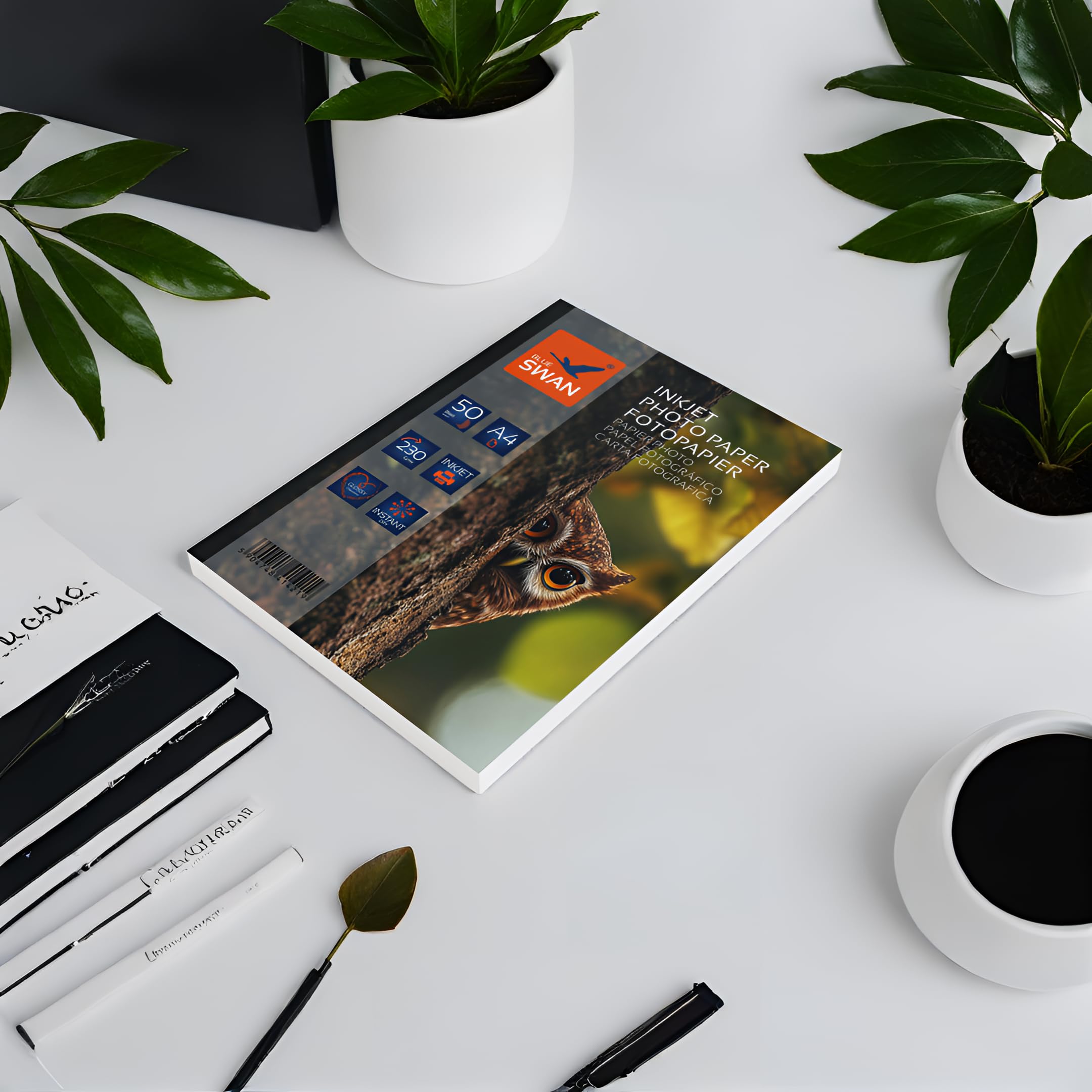 BLUE SWAN Carta Fotografica Lucida A4, 230 g/m² Extra Spessa, 50 Fogli – Bianco Lucido, Asciugatura Rapida, Resistente all’Acqua e ai Graffi, Compatibile con Stampanti Inkjet
