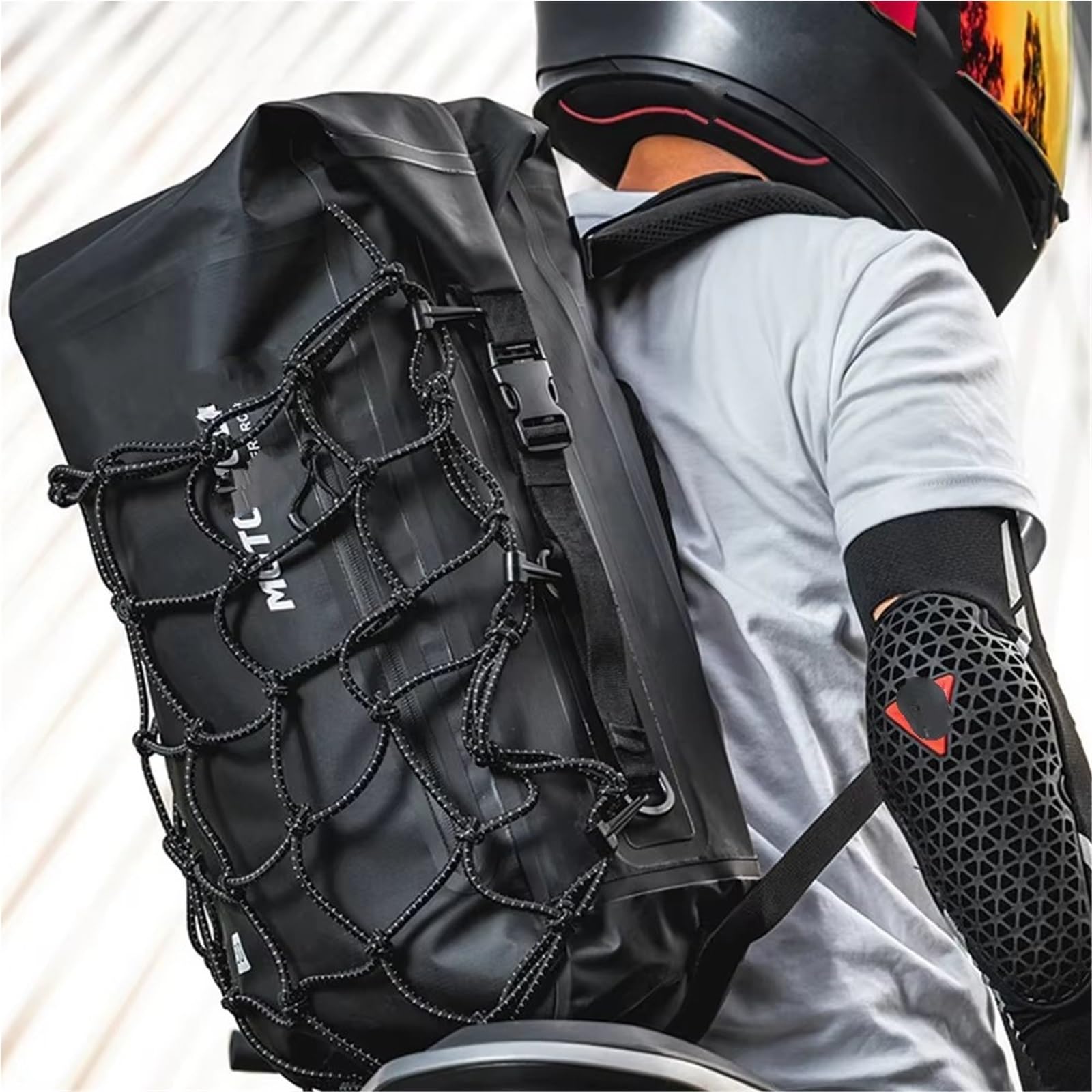 Moto Coda Borsa Borsa da Sella per Moto Zaino da Moto Leggero Sportivo da Basket Impermeabile per Ciclismo Selvaggio con Catarifrangenti E Rete per Il Posizionamento del Casco(Black B)