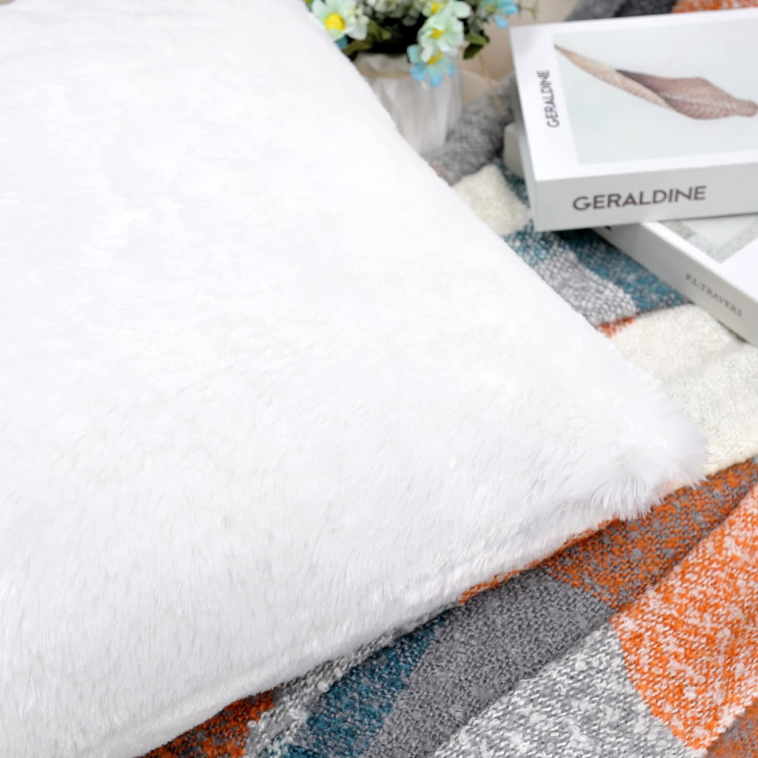 Faux Fur Decorative Square Throw Pillow Covers 20 x 20 Inches Set of 4, Plush Fluffy Fuzzy Soft Luxury Cushion Case Pillowcase for Couch Bed Car Bedroom Living Room, Bright White
