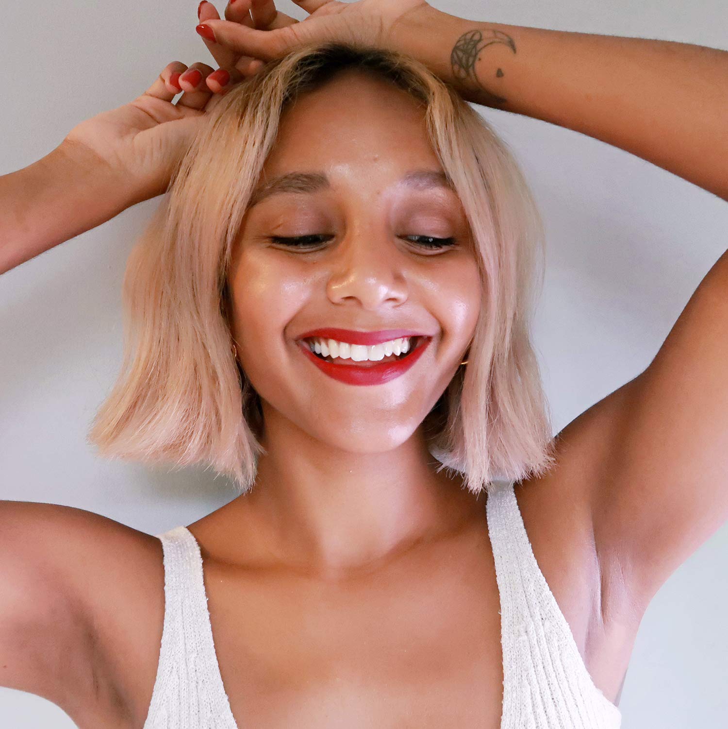 WUNDER2 MUST-HAVE-MATTE LIPSTICK Makeup (Gimme Red) Long Lasting Matte Lip Stick