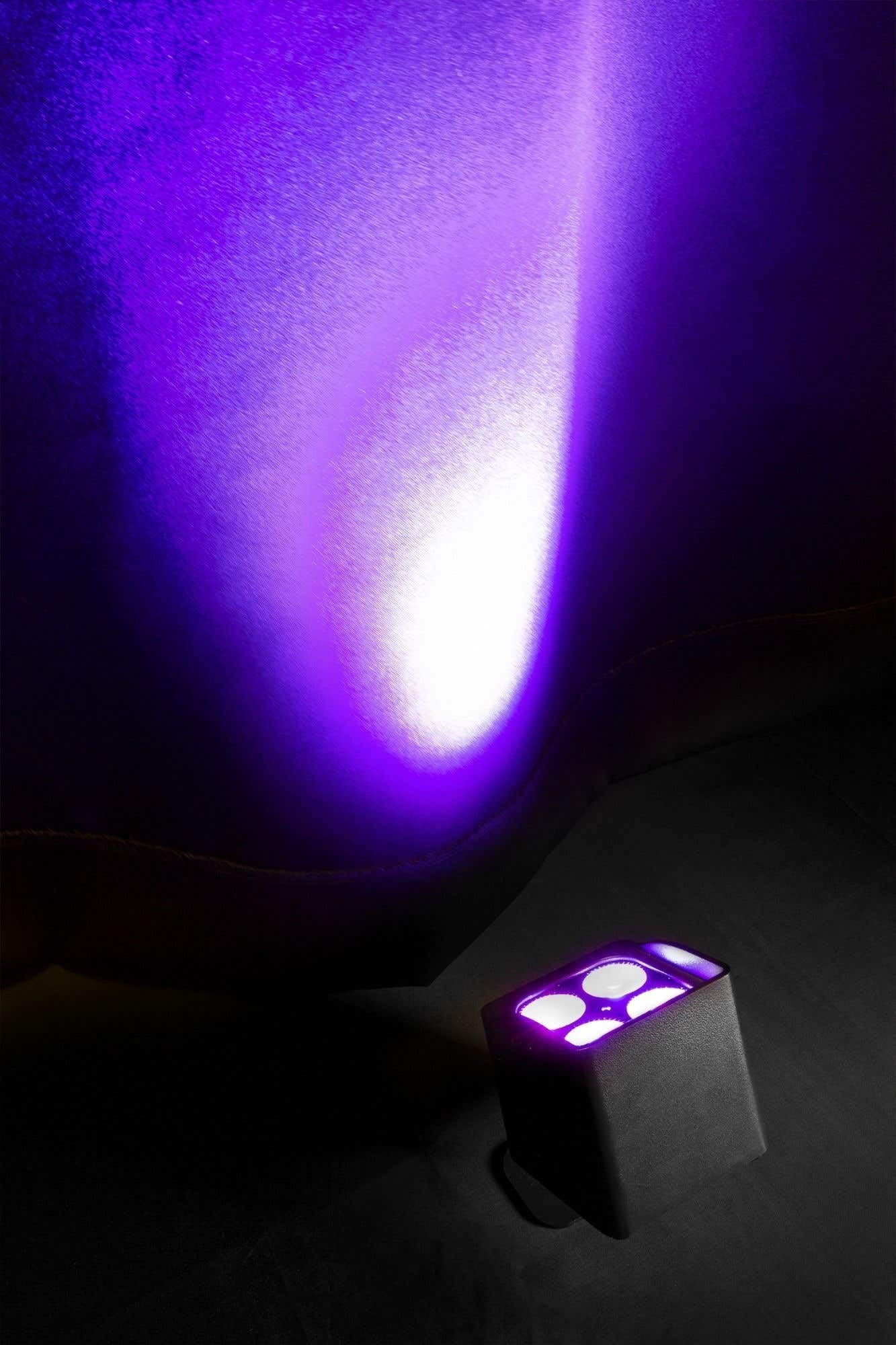BeamZ BBP44 - Foco Uplight Par 4 leds x 4W con Batería, certificación IP65, control por DMX, Luz de Discoteca, Fiestas y Escenarios, incluye Mando a Distancia, color Negro