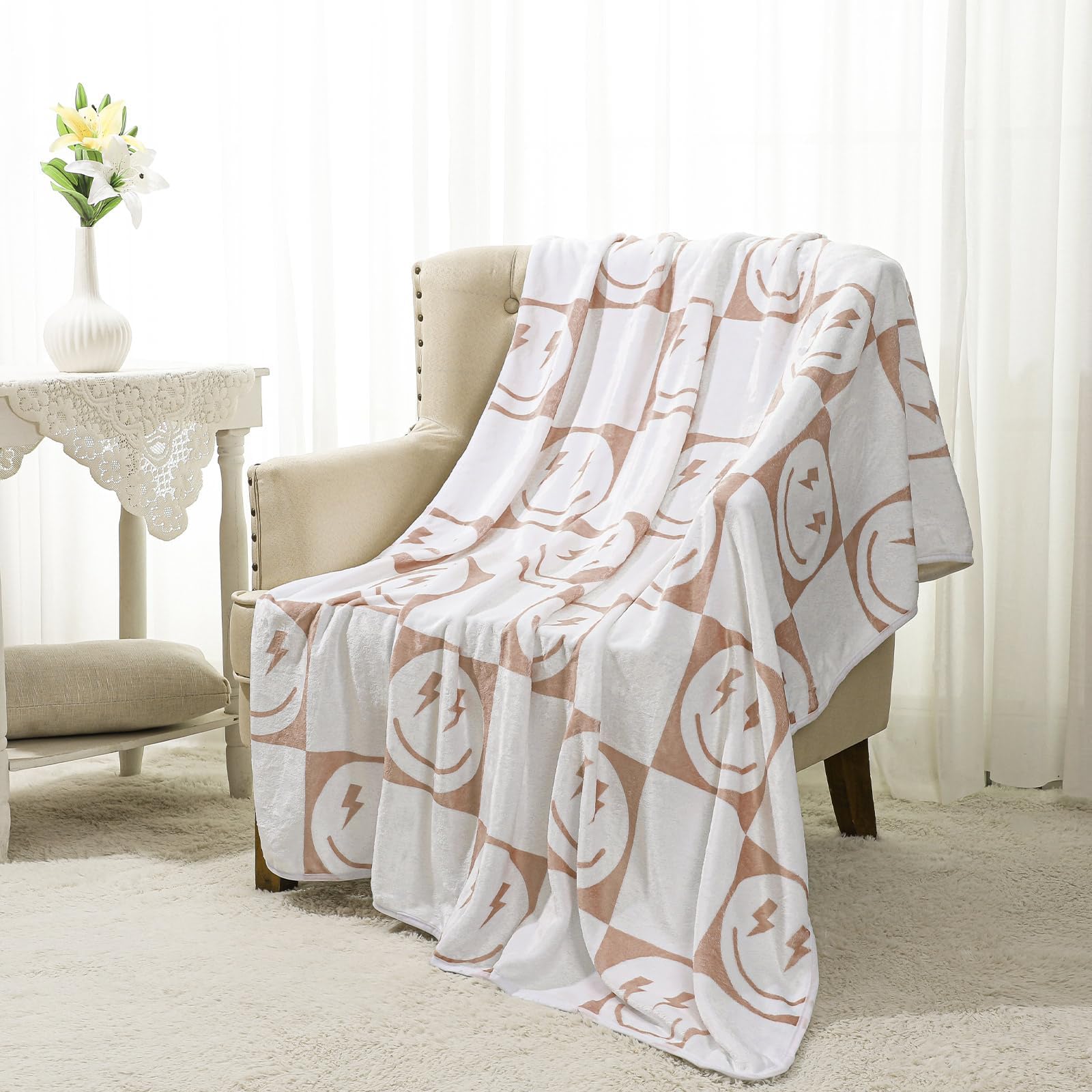 Cozy Faces Quilted Blanket NCU0NT2032