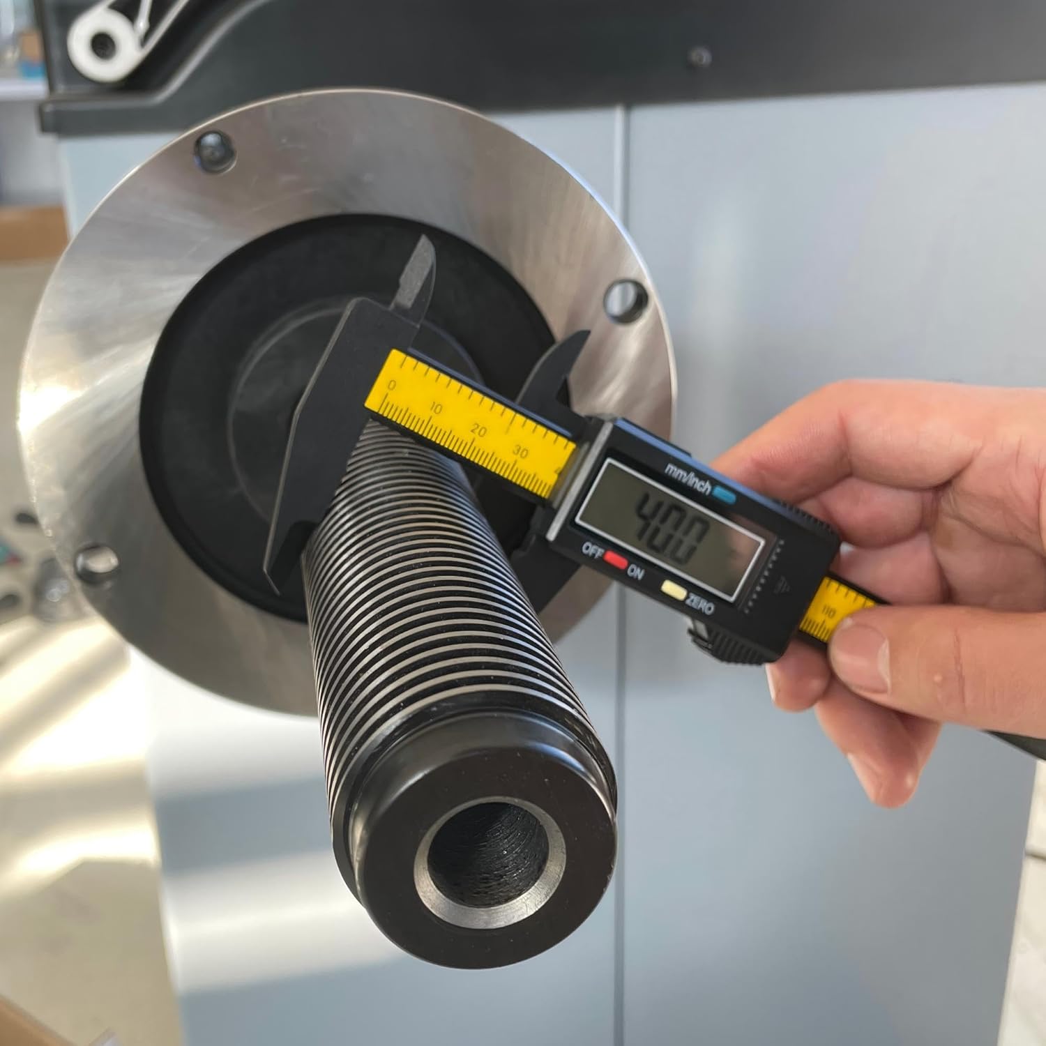 40mm Wheel Balancer Cone for Tire Balancing Machine, Size of 3.74" to 4.72" (96 to 118mm), Universal Accessory