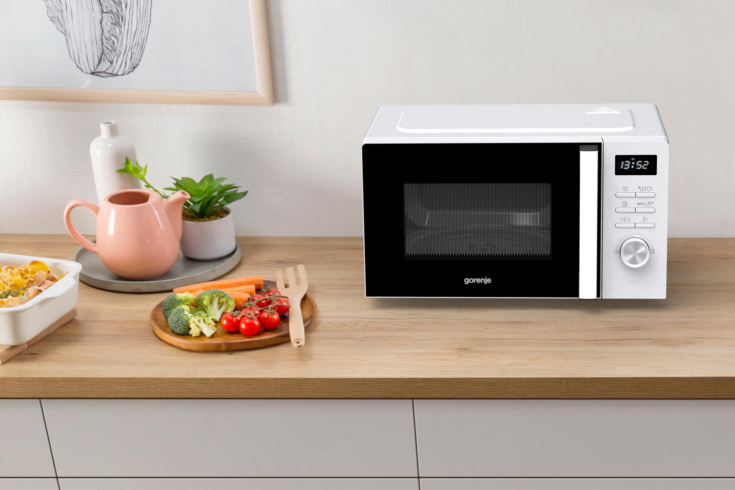 Gorenje MO20A3WH Mikrowelle 20L 800W AquaClean AutoMenü Touch Control LED Display Weiß