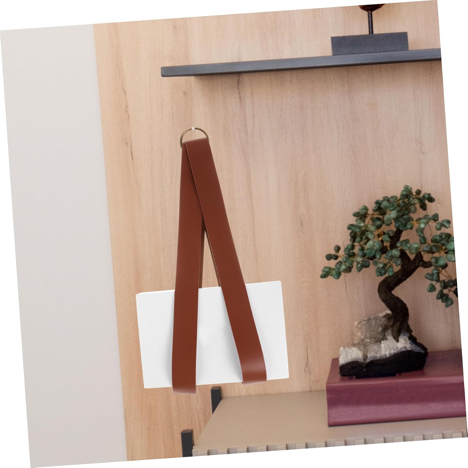 Levemolo Nordic Style PU Leather Magazine Holder Wall Mounted Storage Organizer for Magazines Newspapers and Vinyl Records Portable and Space-efficient Design for Home Office Decor