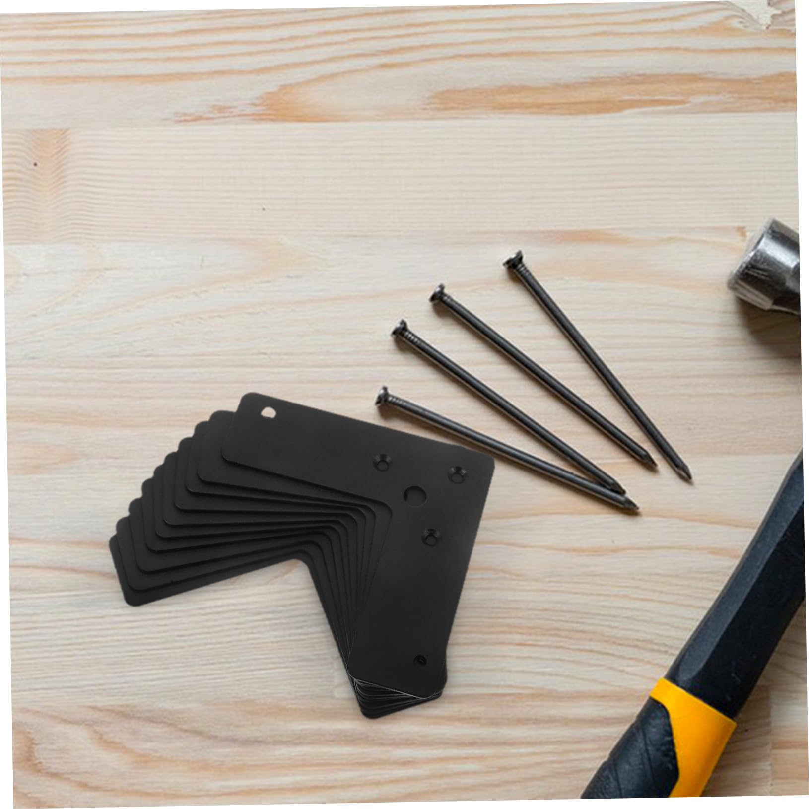 10 Pezzi Staffe Angolari di Supporto in Ferro Nero | Piastra di Riparazione 4×4×1¼, Spessore 2mm, Installazione Semplice per Rinforzo Mobili