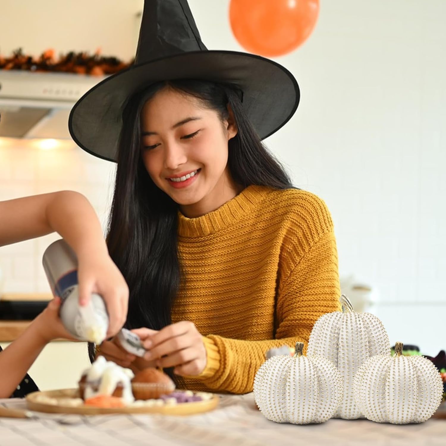 3PCS Resin Pumpkin Statues Fall Pumpkin Decor Thanksgiving Decorations White and Gold Glitter Pumpkins for Table Centerpiece for Farmhouse Fall Gift Kitchen Mantel