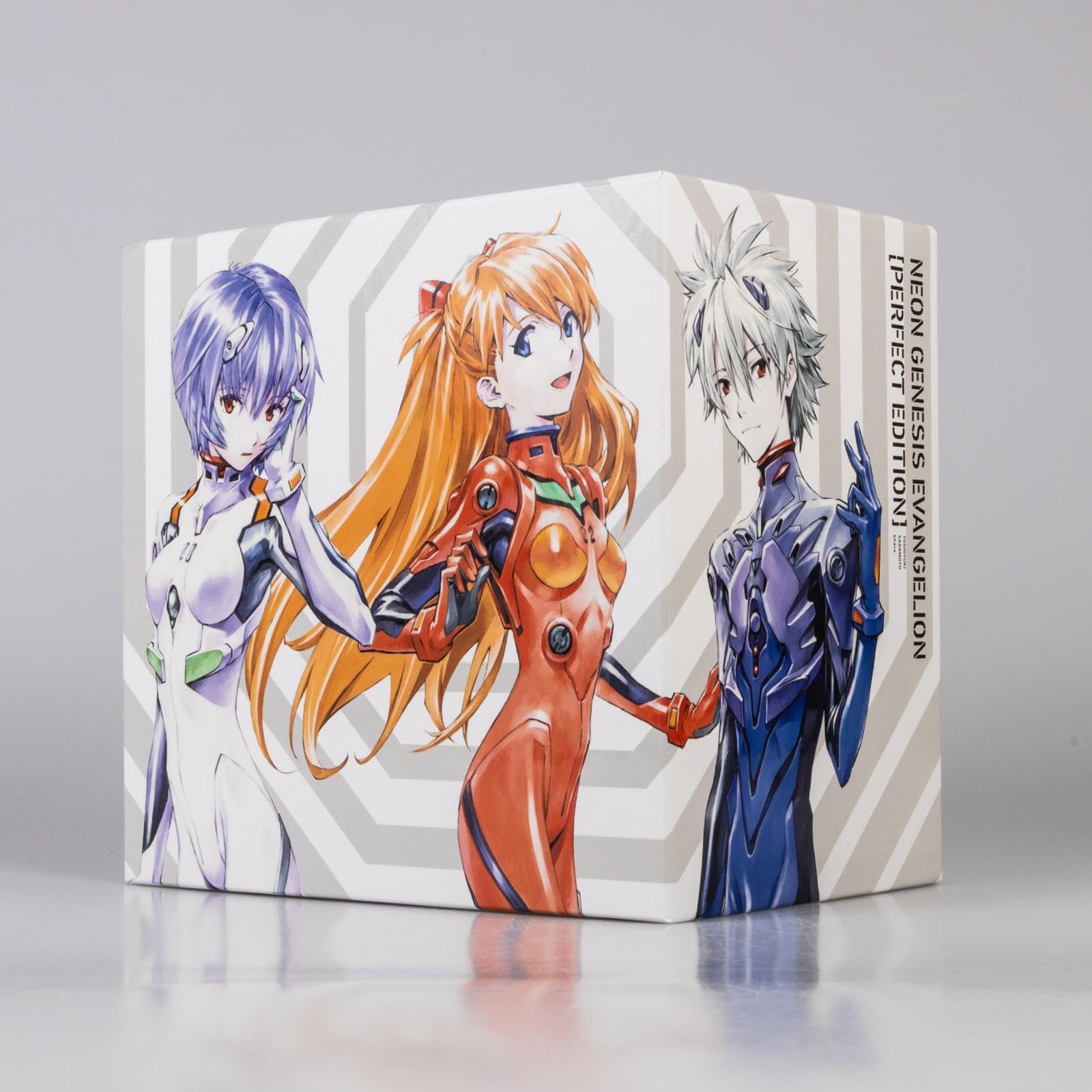 Neon Genesis Evangelion - Perfect Edition, Bände 1-7 im Sammelschuber mit Extras: Neue Edition in 7 Sammelbänden des Mecha-Klassikers