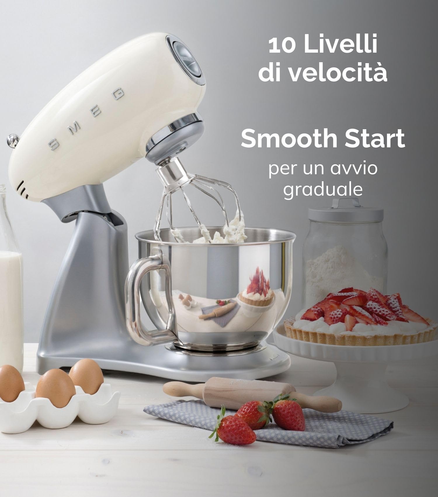 Smeg, Impastatrice Planetaria SMF02CREU, 10 Velocità, Smooth Start, Ciotola da 4,8 L, Sicurezza Blocco Motore, Frusta Filo, Frusta Piatta, Gancio e Coperchio Versatore in Dotazione, 800W, Panna