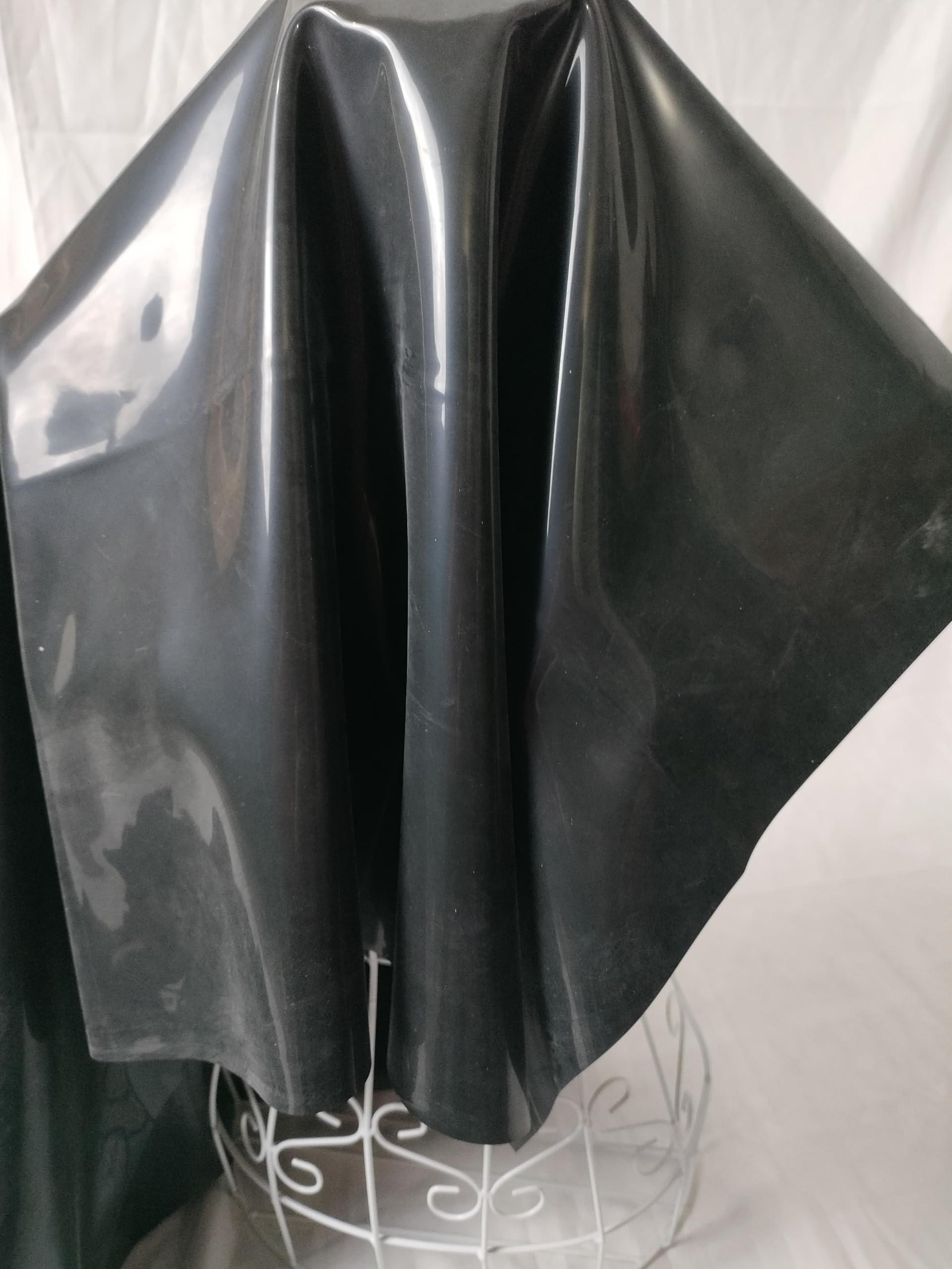 Tissu en latex naturel véritable - Pour le massage SM - Effet mouillé - Imperméable - 0,4 mm d'épaisseur - Noir - 1,1 x 2 m